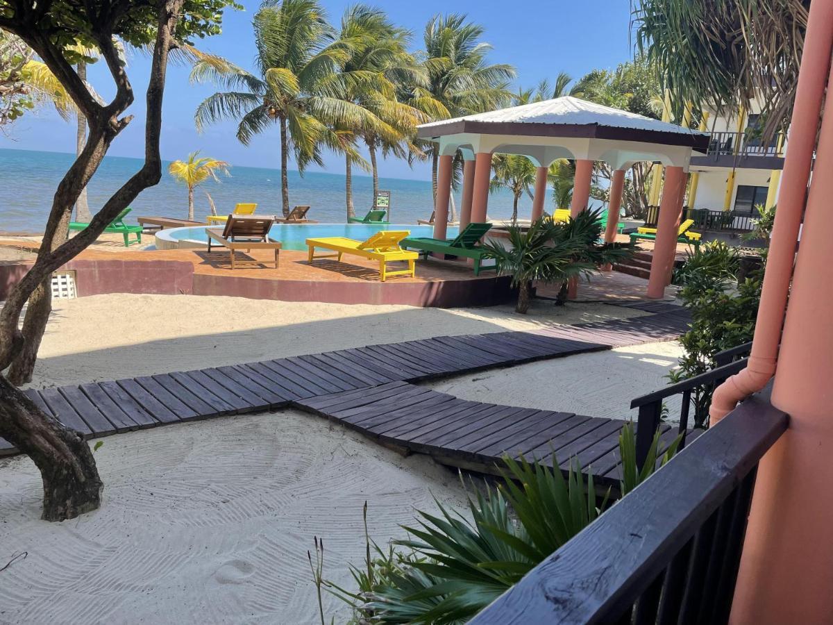 Tranquility Beach Suites Placencia Eksteriør billede