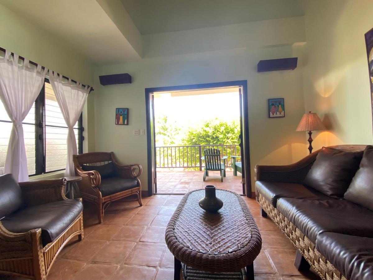 Tranquility Beach Suites Placencia Eksteriør billede